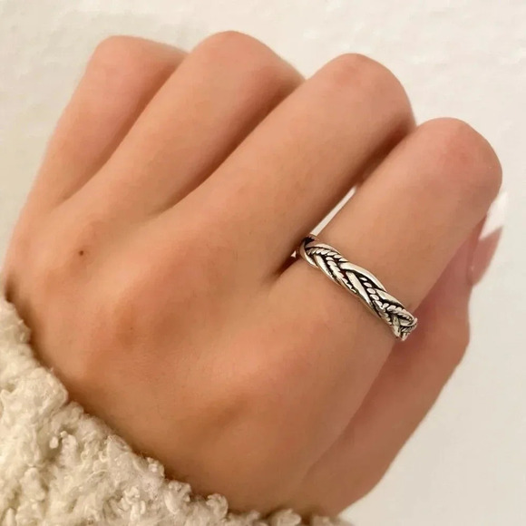 925 Sterling Silver Dainty Ring Twist Ring Minimalist Ring Band Resizable Ring - Picture 1 of 10